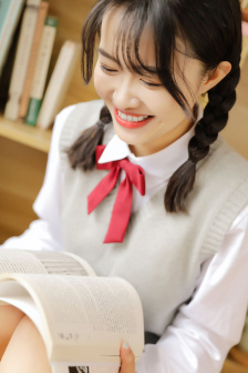 《美丽小蜜桃》